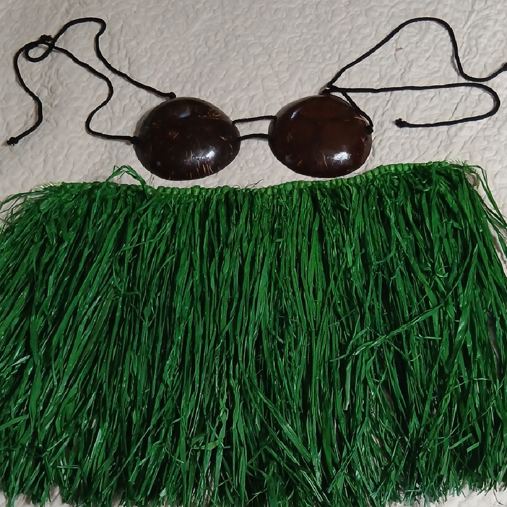 Green Grass Skirt with Coconut Shell Top